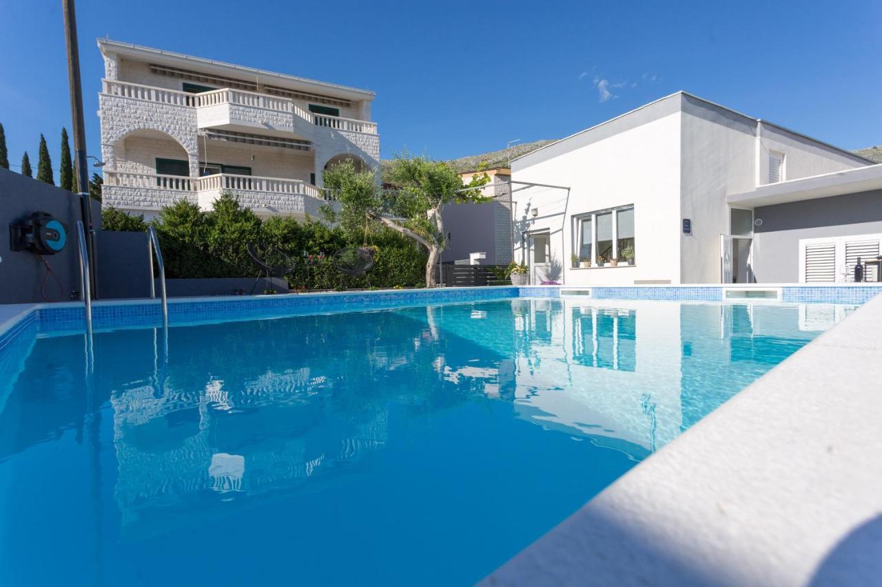 Apartments Lidija - Sea View Apartment With Exclusive Right Of Using Hot Tub Or Split Level Apartment With Exclusive Right Of Using Pool Podstrana Exterior foto