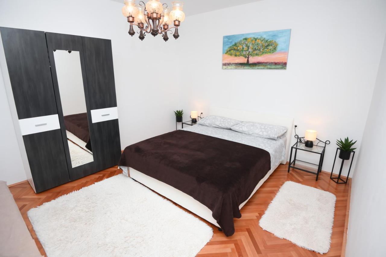 Apartments Lidija - Sea View Apartment With Exclusive Right Of Using Hot Tub Or Split Level Apartment With Exclusive Right Of Using Pool Podstrana Exterior foto