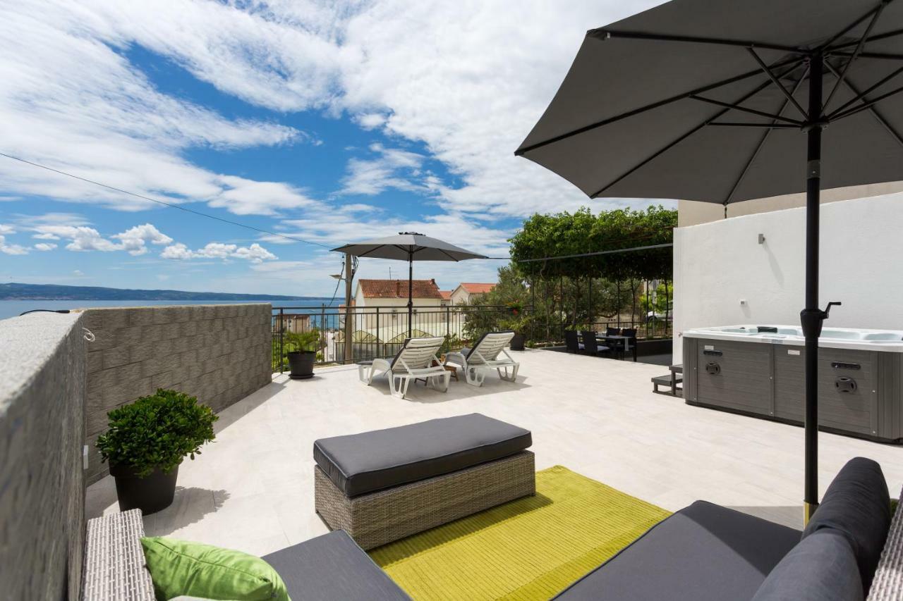 Apartments Lidija - Sea View Apartment With Exclusive Right Of Using Hot Tub Or Split Level Apartment With Exclusive Right Of Using Pool Podstrana Exterior foto
